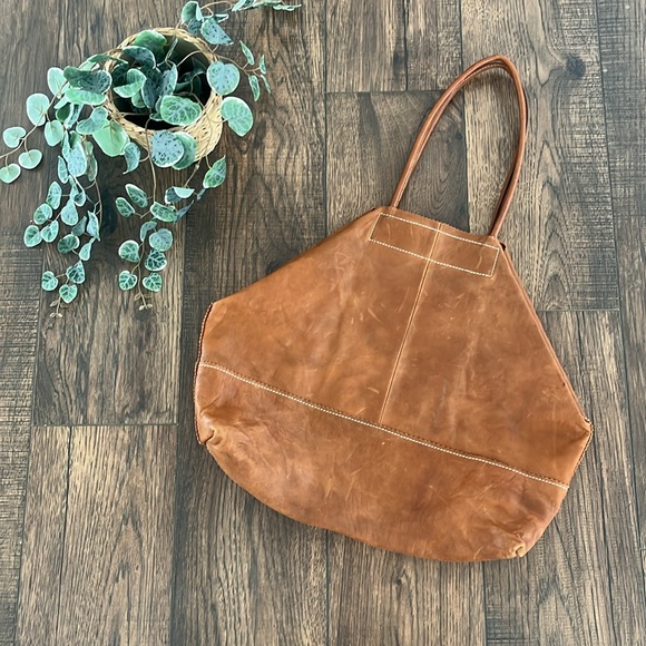 Banana Republic Lambskin Leather Tote in Brown - Picture 2 of 9